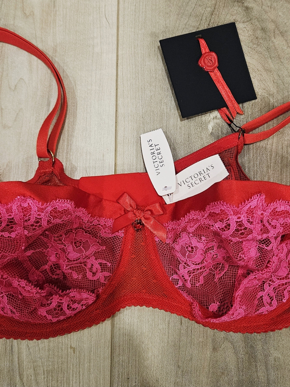 Victoria's Secret Red and Pink Lace Underwire Bra with Bow Accent